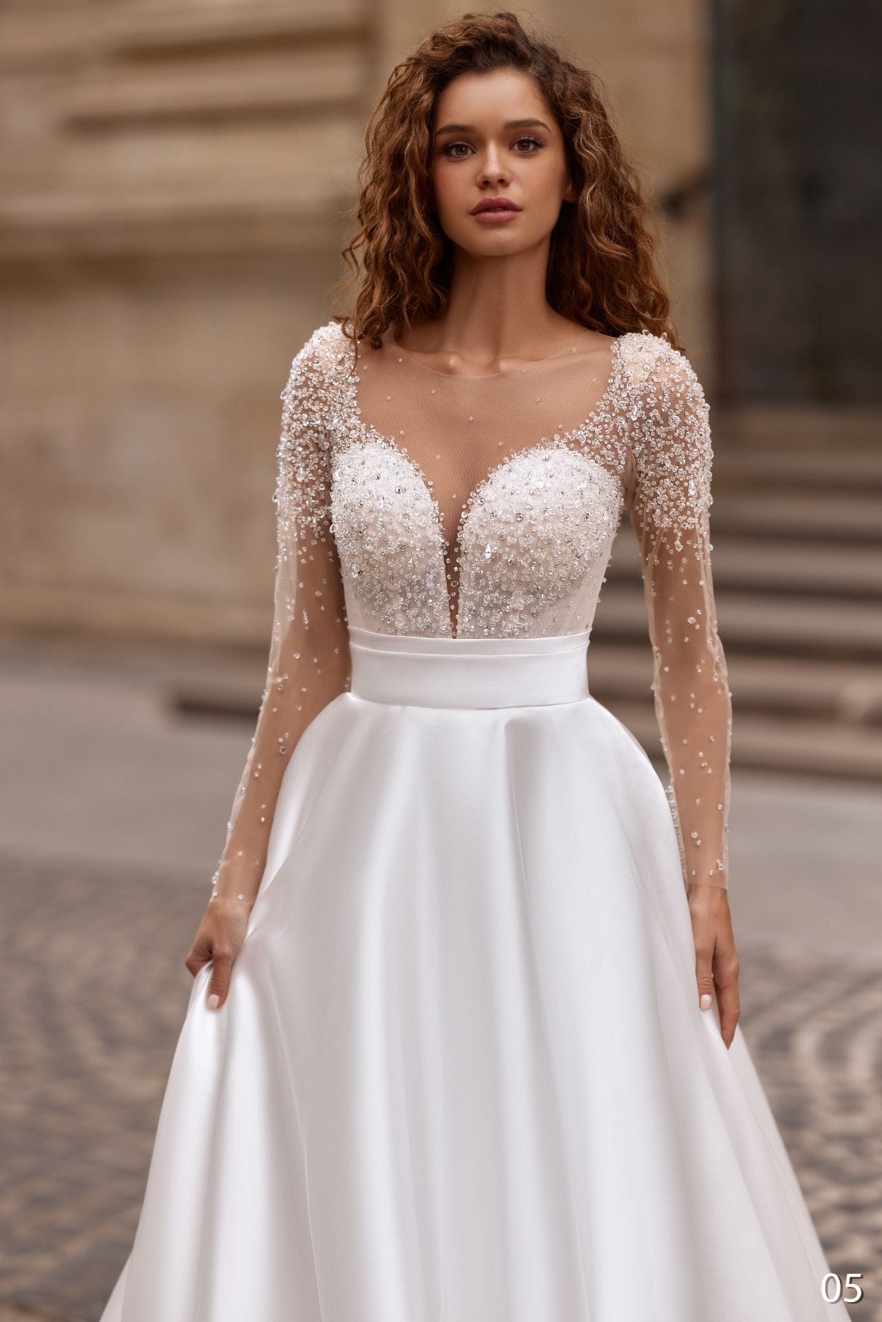 Rochie de mireasă princess Bellara 2026-05 din satin, cu corset perlat și spate cu nasturi