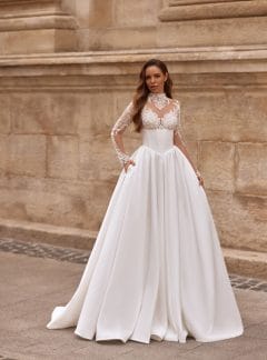 Rochie de mireasă princess Bellara 2026-52, cu corset din satin și mâneci din dantelă