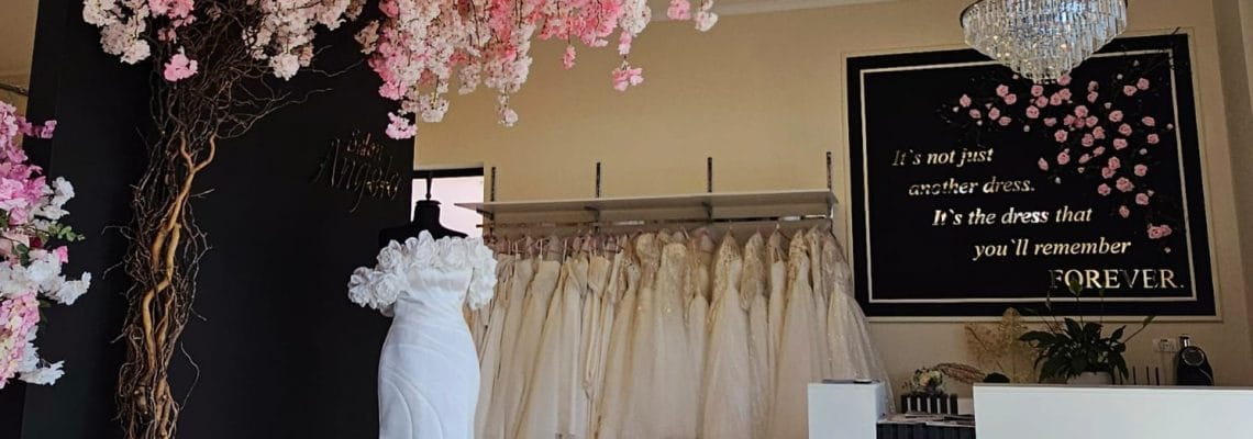 Interiorul salonului de rochii de mireasă Salon Angelo din Arad